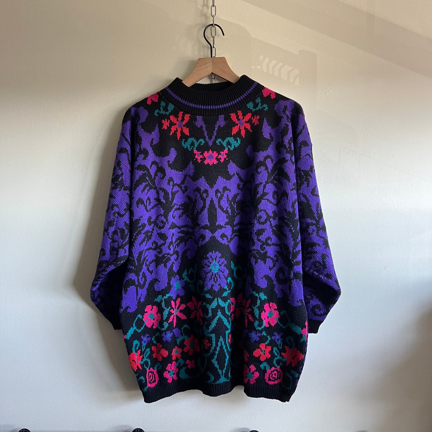 Size 20W 80s Honors purple floral acrylic grandma sweater