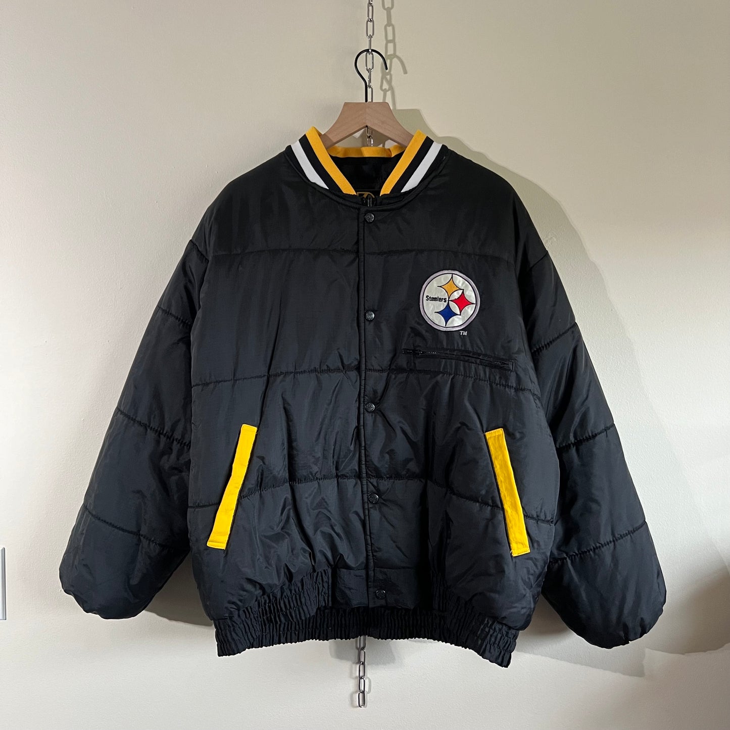 XL 90s reversible Pittsburgh Steelers Pro Player puffer jacket